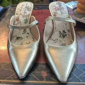 Nicola Bathie x Antonio Melani gold Mary Jane mule with pearl detail heel 9.5